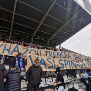 SIGMA - protestní transparenty v sektoru domácích fanoušků na Andrově stadionu při utkání SIGMA vs. Bohemians