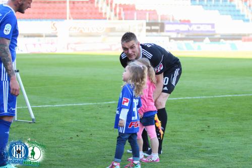 Miloš Buchta a Jakub Řezníček s jejich dcerami