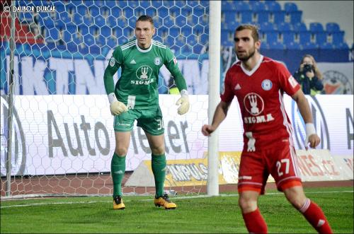 Martin Sladký a Miloš Buchta se soustředí na balón